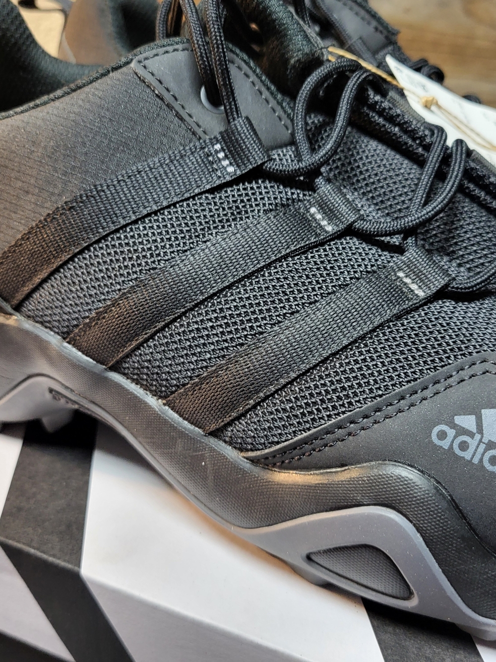 *NEW* Adidas Terrex AX2S Low Top Black Hiking Shoes Size Men’s 10.5 Women's 11.5 - Picture 6 of 7
